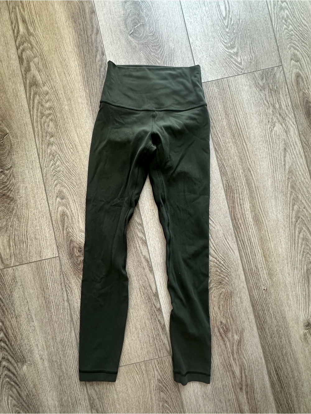 Lululemon High-Waist khaki green Leggings